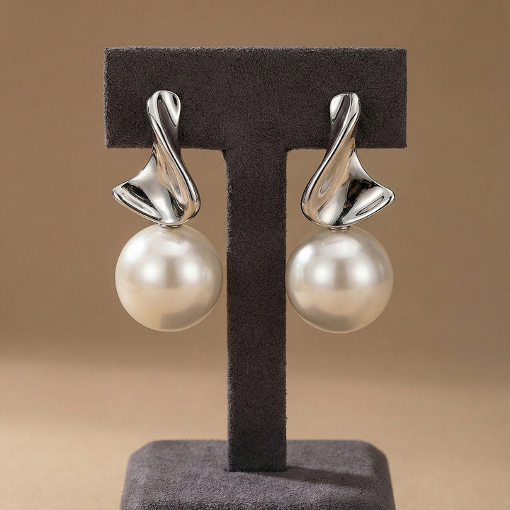 Silver Pearl Earrings