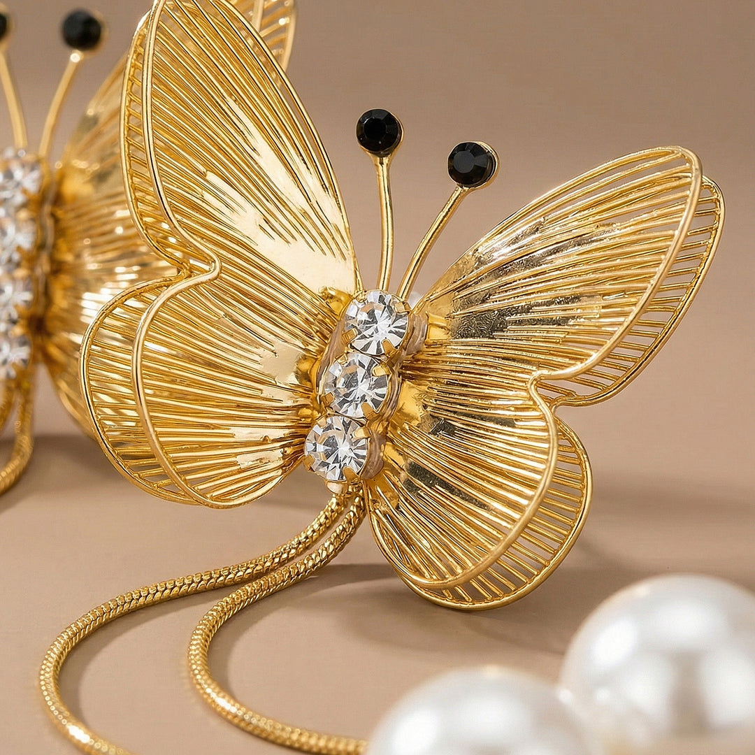 Butterfly Pearl Long Earrings