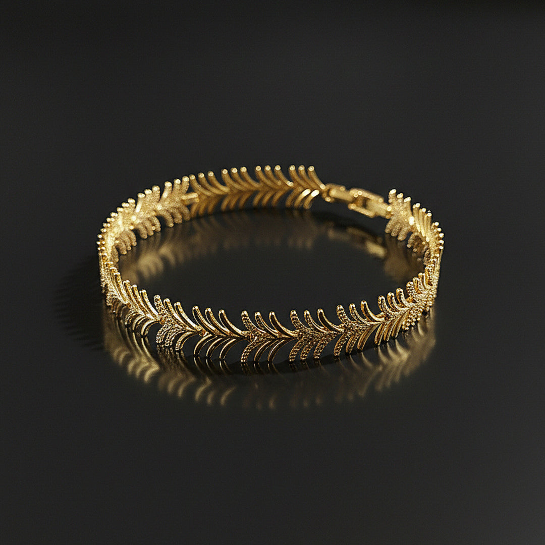 Leaf Design Bracelet (Gold Tone)