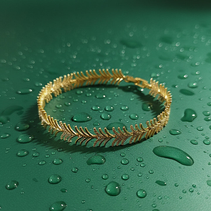 Leaf Design Bracelet (Gold Tone)