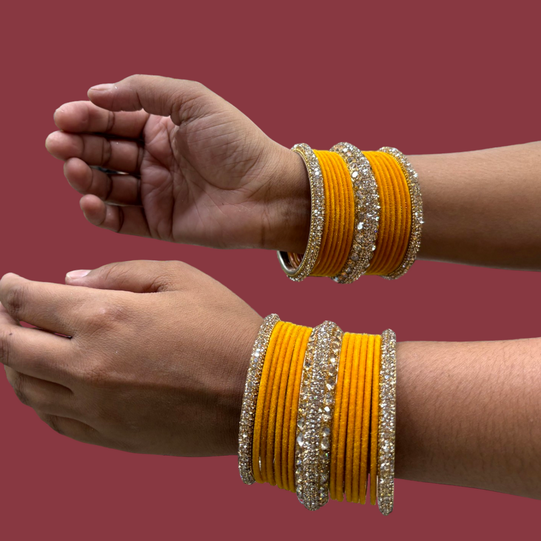 Metal Bangles with 6 Cream Kada PMB009