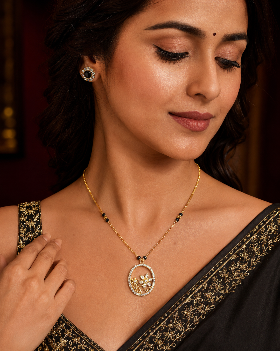 Floral Circle Pendant Mangalsutra