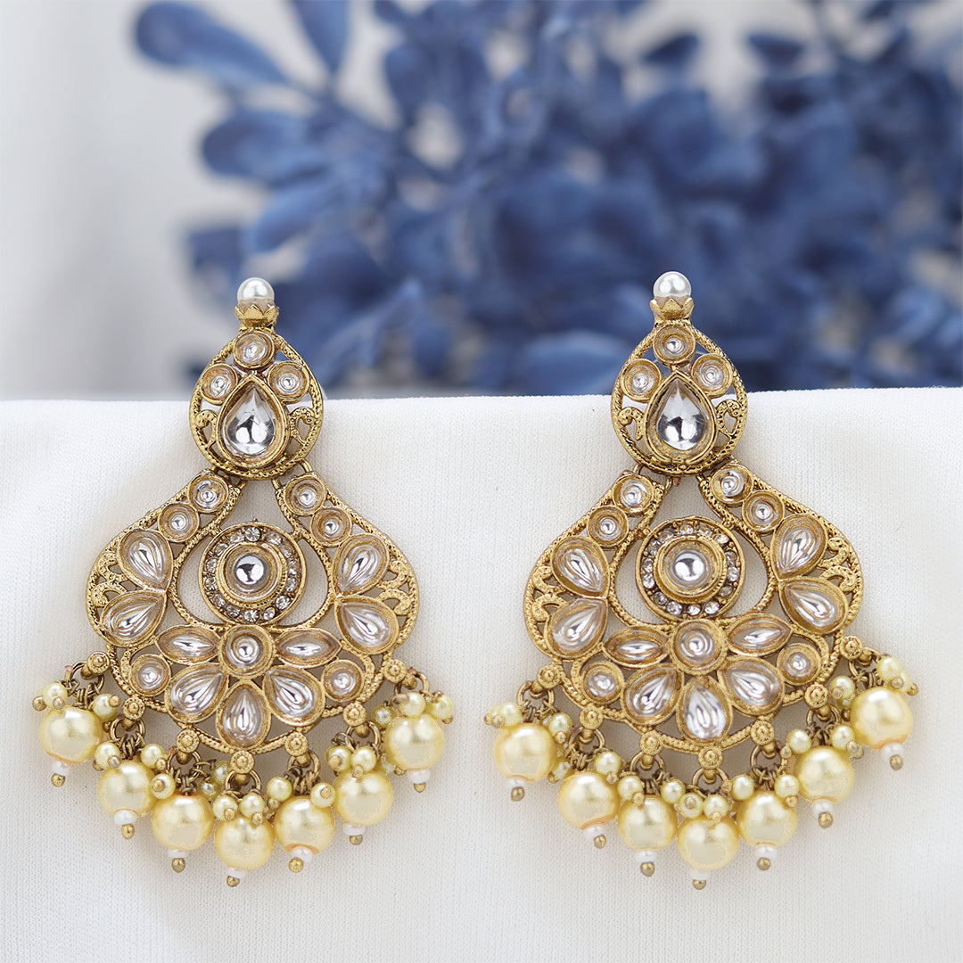 Short Brass Earring P4497